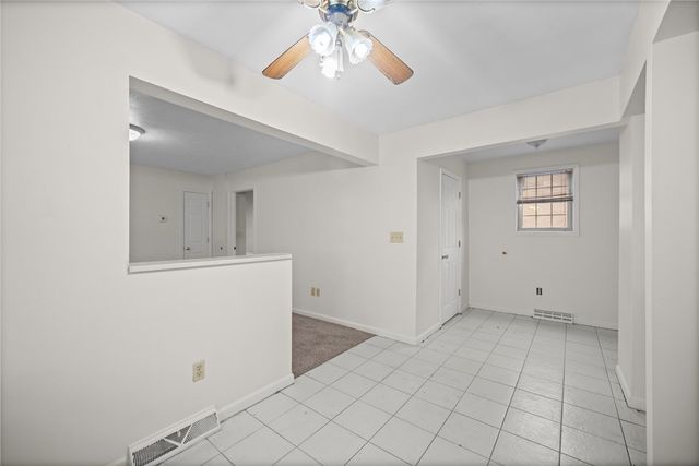 311 Catherine St, Mckees Rocks, PA 15136