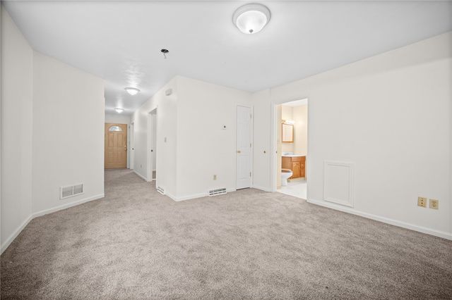 311 Catherine St, Mckees Rocks, PA 15136