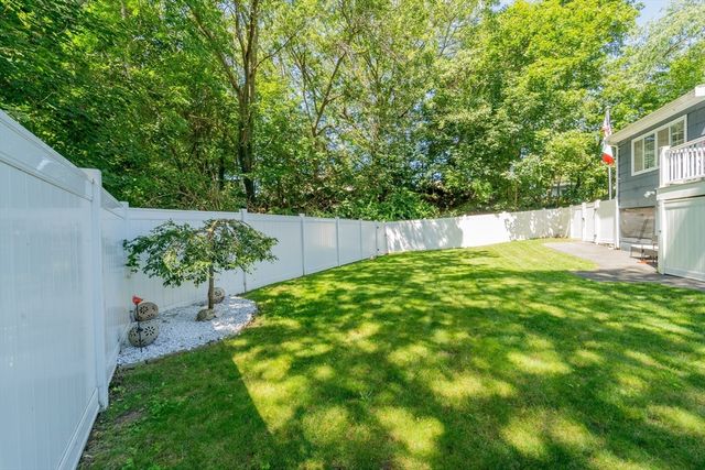 20 Oak Ridge Cir, Lynn, MA 01904