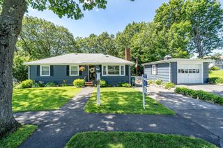 20 Oak Ridge Cir, Lynn, MA 01904