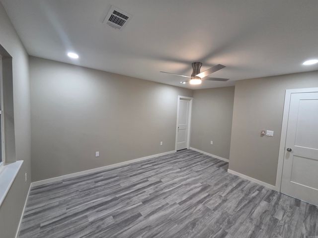 305 Thomas Circle, Lonoke, AR 72086