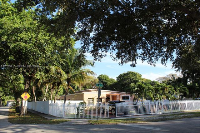 13875 NE 16th Court, North Miami, FL 33181