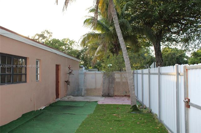 13875 NE 16th Court, North Miami, FL 33181