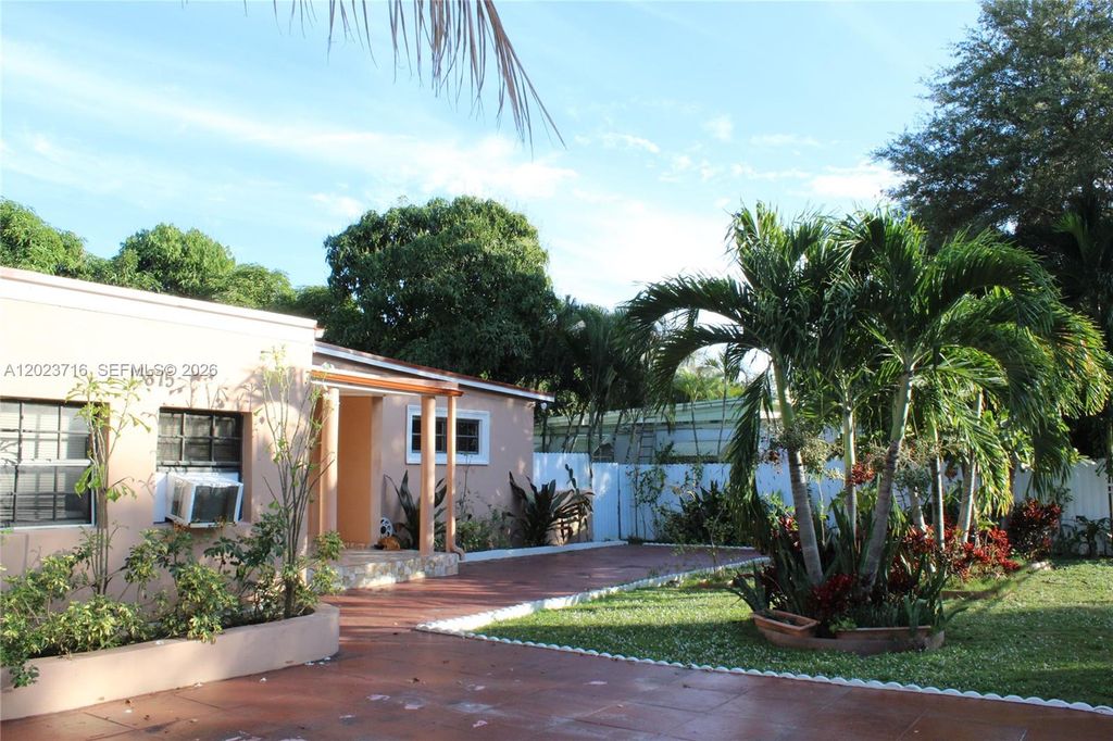13875 NE 16th Court, North Miami, FL 33181