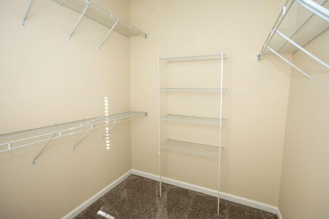 7408 BRUNSON CIR, Gainesville, VA 20155