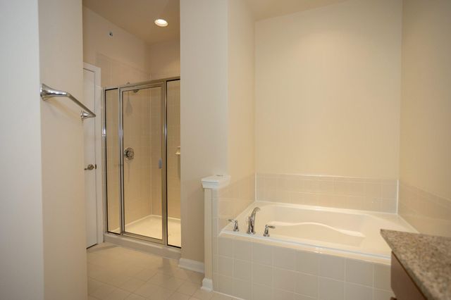 7408 BRUNSON CIR, Gainesville, VA 20155