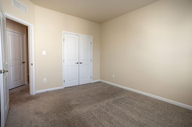 7408 BRUNSON CIR, Gainesville, VA 20155