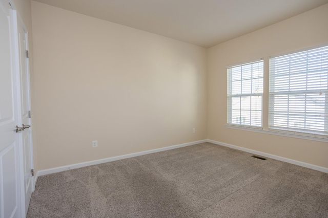 7408 BRUNSON CIR, Gainesville, VA 20155