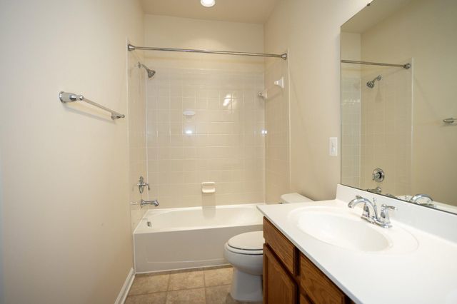 7408 BRUNSON CIR, Gainesville, VA 20155