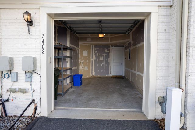 7408 BRUNSON CIR, Gainesville, VA 20155