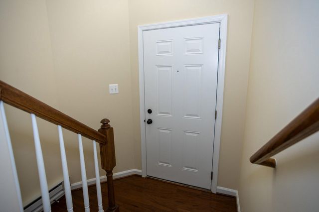 7408 BRUNSON CIR, Gainesville, VA 20155