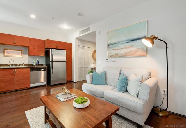 1551 4Th Ave 504, San Diego, CA 92101