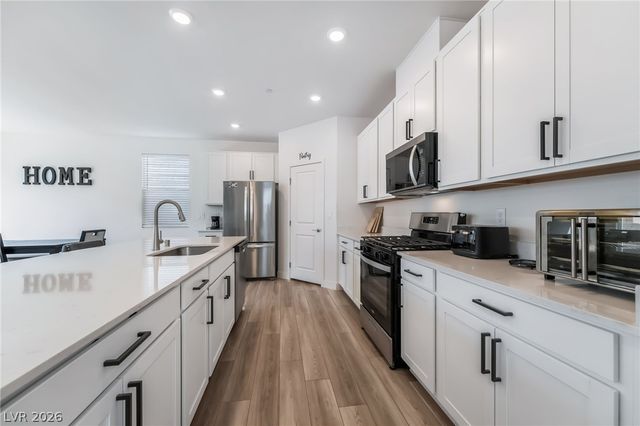 670 Tranquil Bay Court, Henderson, NV 89002