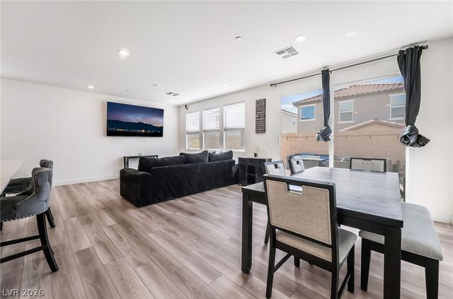 670 Tranquil Bay Court, Henderson, NV 89002