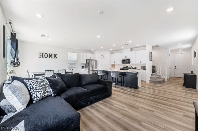 670 Tranquil Bay Court, Henderson, NV 89002