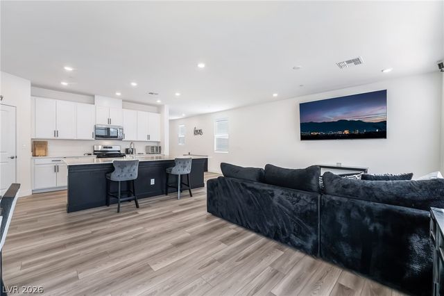 670 Tranquil Bay Court, Henderson, NV 89002