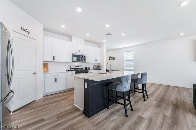 670 Tranquil Bay Court, Henderson, NV 89002