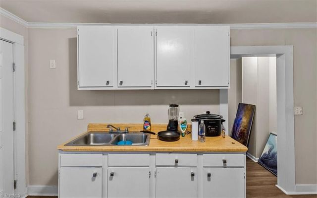 210 Morgan Place, High Point, NC 27260