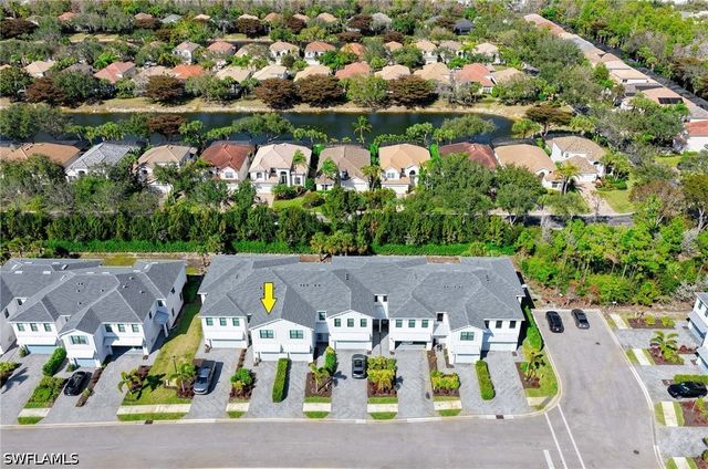 13045 Pembroke DR, Naples, FL 34105
