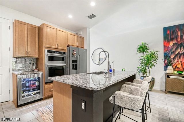 13045 Pembroke DR, Naples, FL 34105