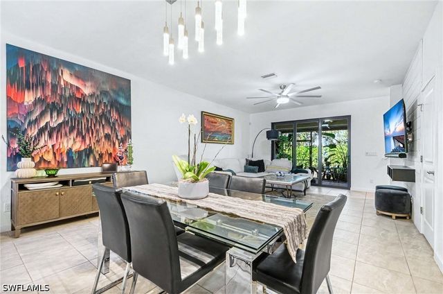 13045 Pembroke DR, Naples, FL 34105