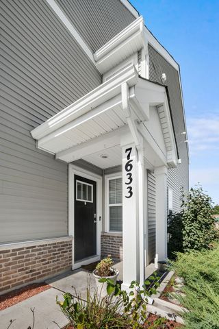7633 Stonecrop Lane, Joliet, IL 60431