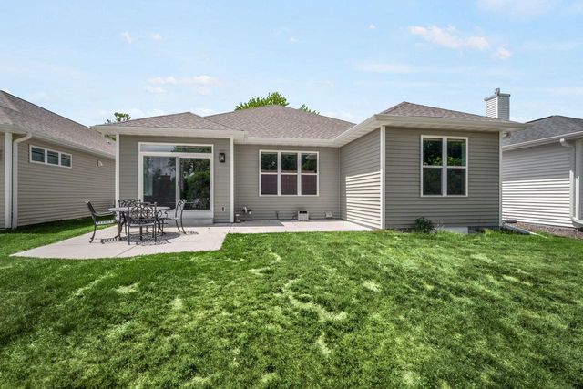 116 N Orchard STREET, Thiensville, WI 53092