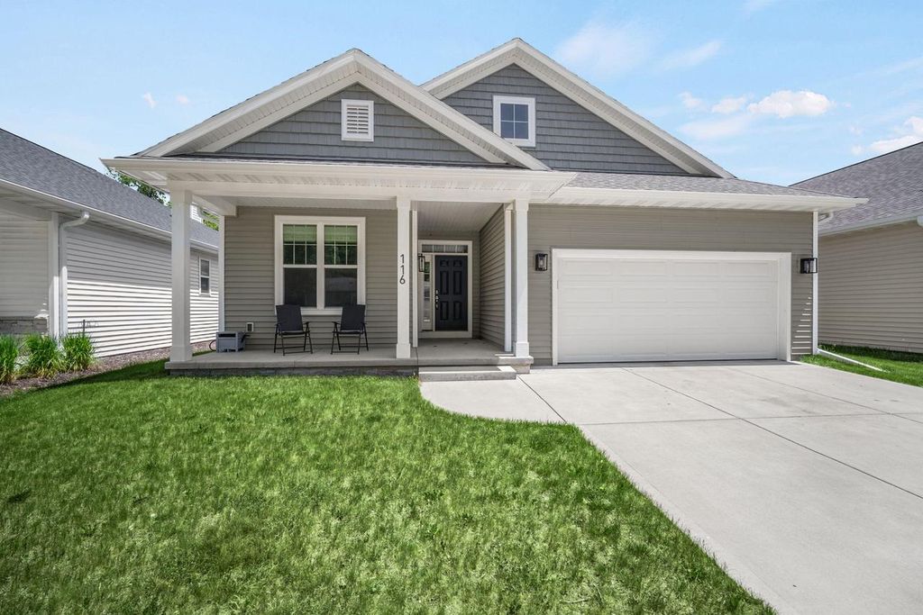 116 N Orchard STREET, Thiensville, WI 53092
