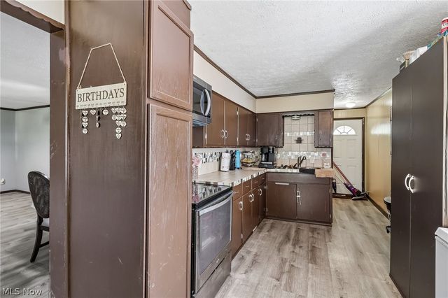 912 Maplewood Avenue, Painesville Twp, OH 44077