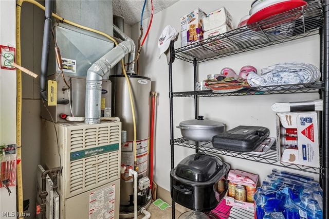 912 Maplewood Avenue, Painesville Twp, OH 44077