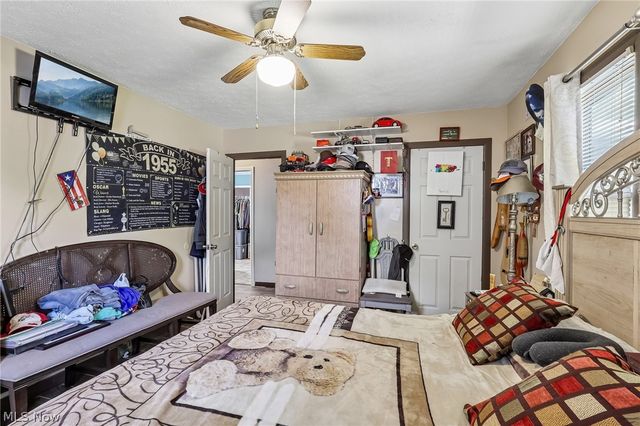 912 Maplewood Avenue, Painesville Twp, OH 44077