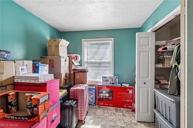 912 Maplewood Avenue, Painesville Twp, OH 44077