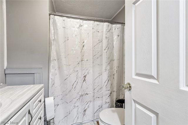 912 Maplewood Avenue, Painesville Twp, OH 44077