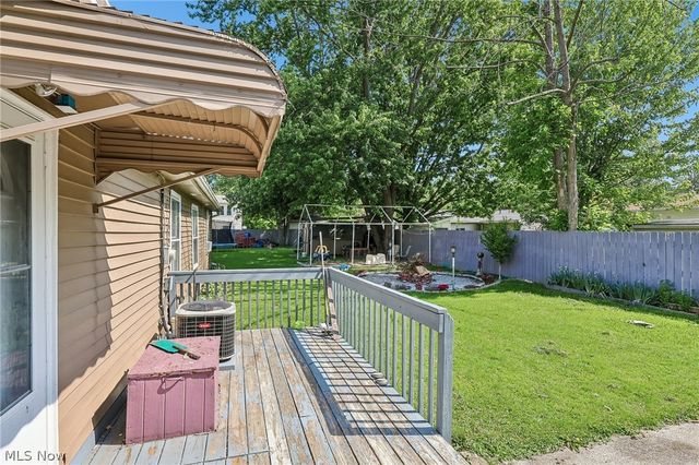 912 Maplewood Avenue, Painesville Twp, OH 44077