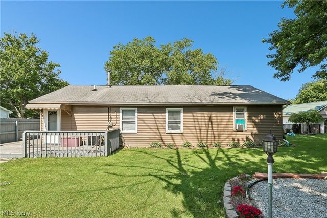 912 Maplewood Avenue, Painesville Twp, OH 44077