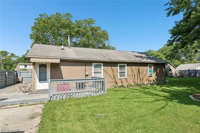 912 Maplewood Avenue, Painesville Twp, OH 44077