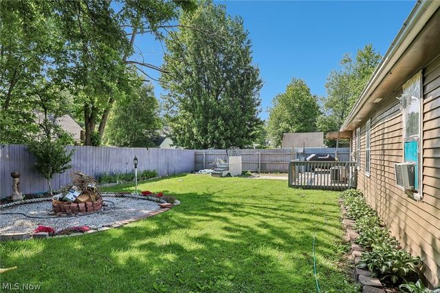 912 Maplewood Avenue, Painesville Twp, OH 44077