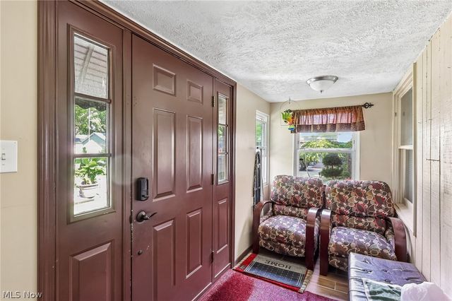 912 Maplewood Avenue, Painesville Twp, OH 44077