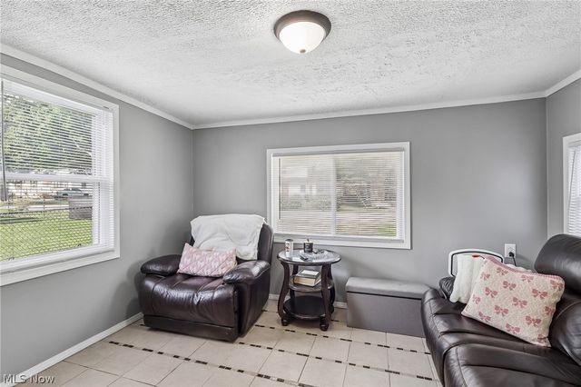 912 Maplewood Avenue, Painesville Twp, OH 44077