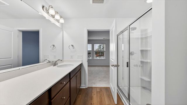 4633 Forest Hills Drive 602, North Charleston, SC 29418