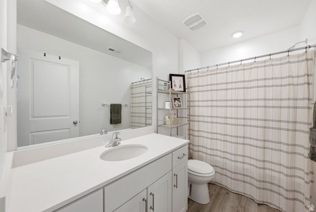 1084 E PILOT ST, Saratoga Springs, UT 84045
