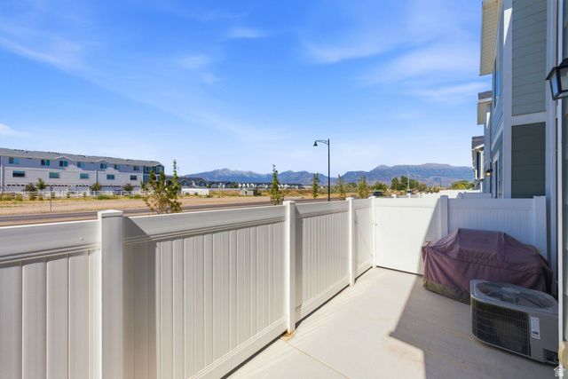 1084 E PILOT ST, Saratoga Springs, UT 84045