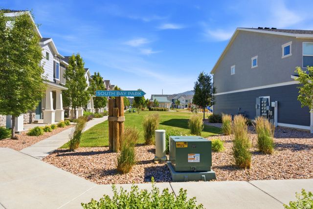 1084 E PILOT ST, Saratoga Springs, UT 84045