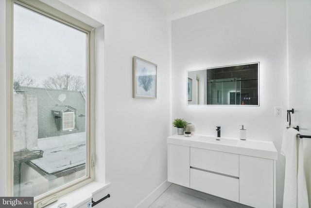 1006 S FAIRHILL ST, Philadelphia, PA 19147