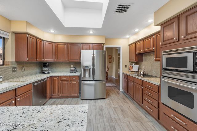 5716 N Camino Arturo, Tucson, AZ 85718