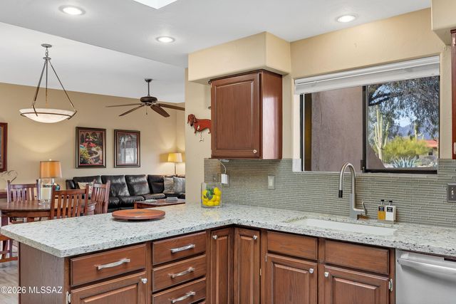 5716 N Camino Arturo, Tucson, AZ 85718