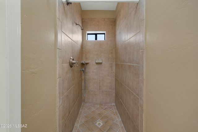 5716 N Camino Arturo, Tucson, AZ 85718