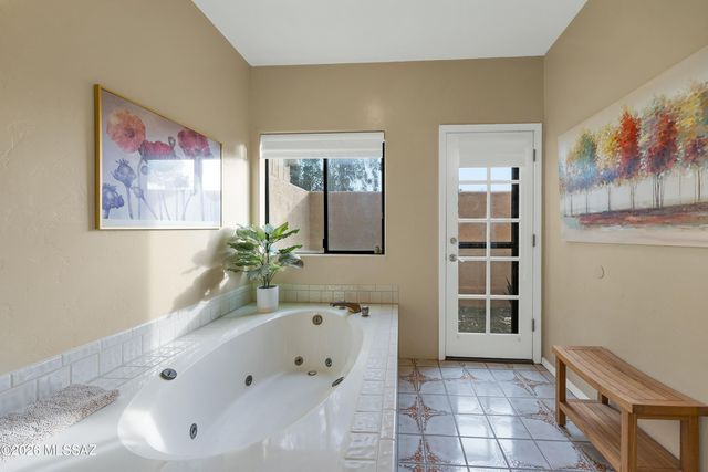 5716 N Camino Arturo, Tucson, AZ 85718