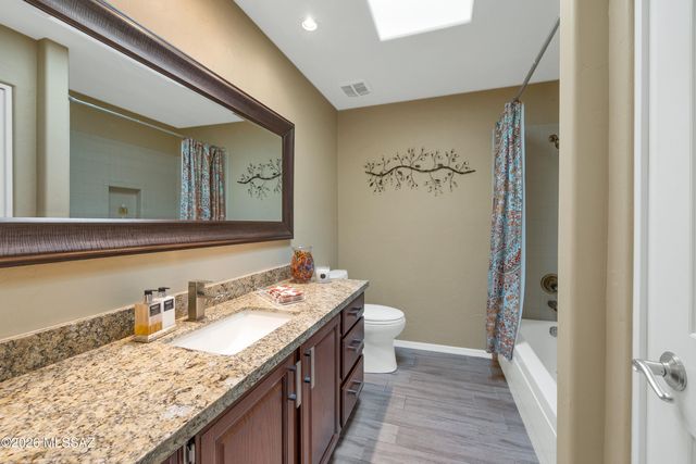 5716 N Camino Arturo, Tucson, AZ 85718