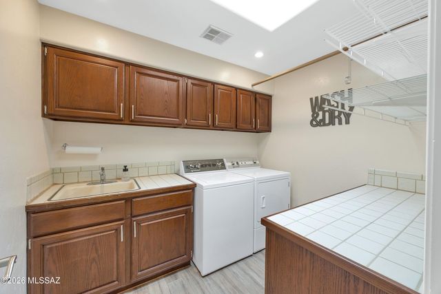 5716 N Camino Arturo, Tucson, AZ 85718